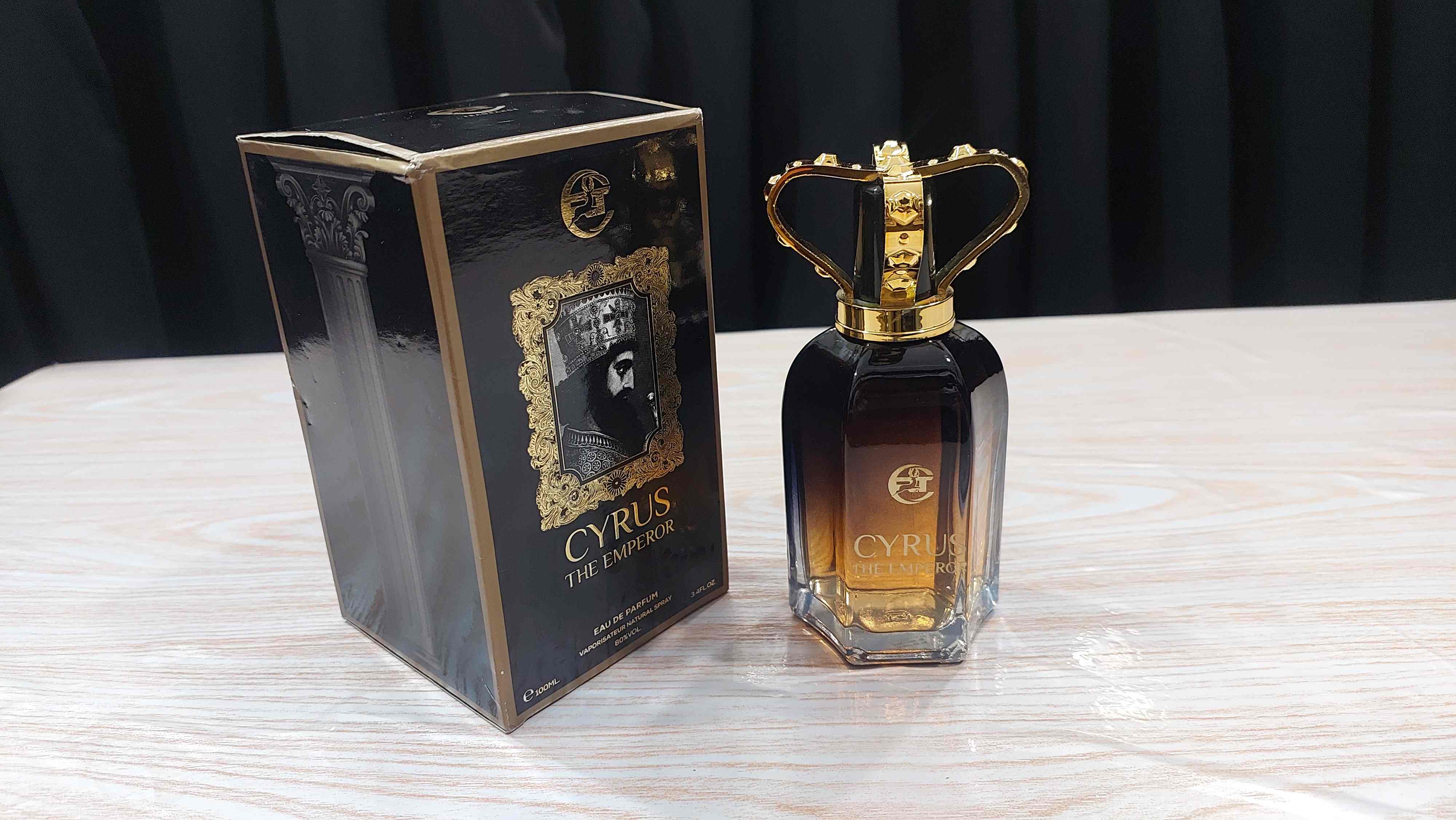 ادکلن وارداتی کوروش CYRUS با حجم ۱۰۰ میل